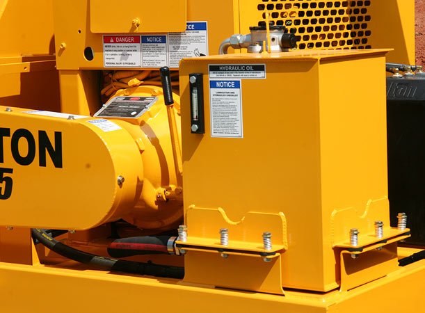 2015 (15 in.) Drum Chippers