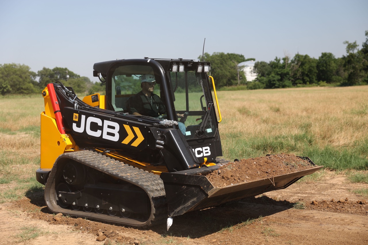2026 JCB 3TS-8T