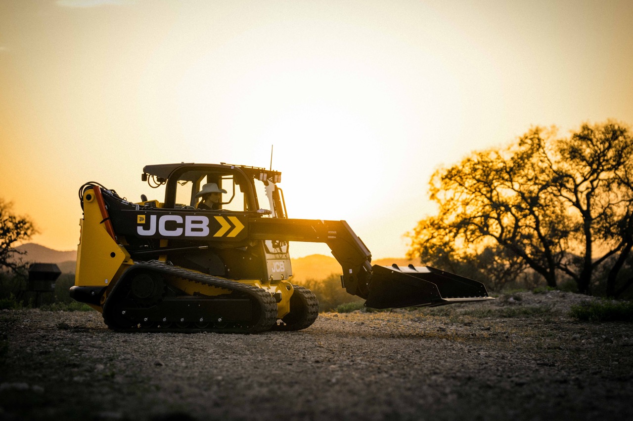 2026 JCB 3TS-8T