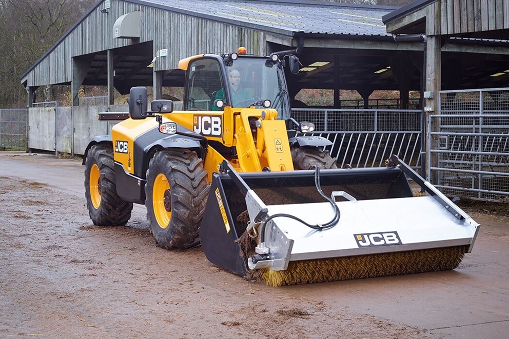 2026 JCB Bucket Brush