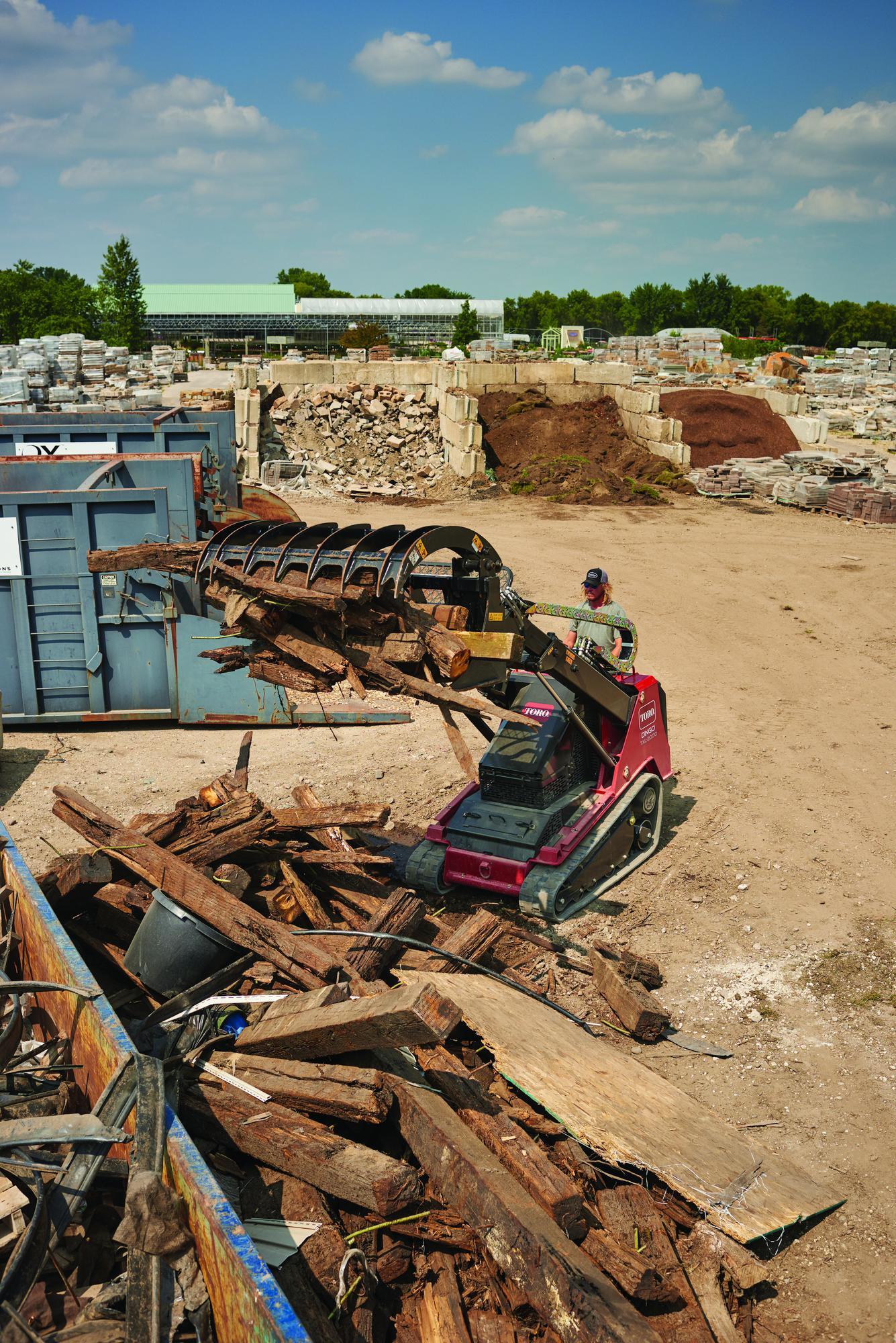 Dingo® TXL 2000 Non-Telescoping