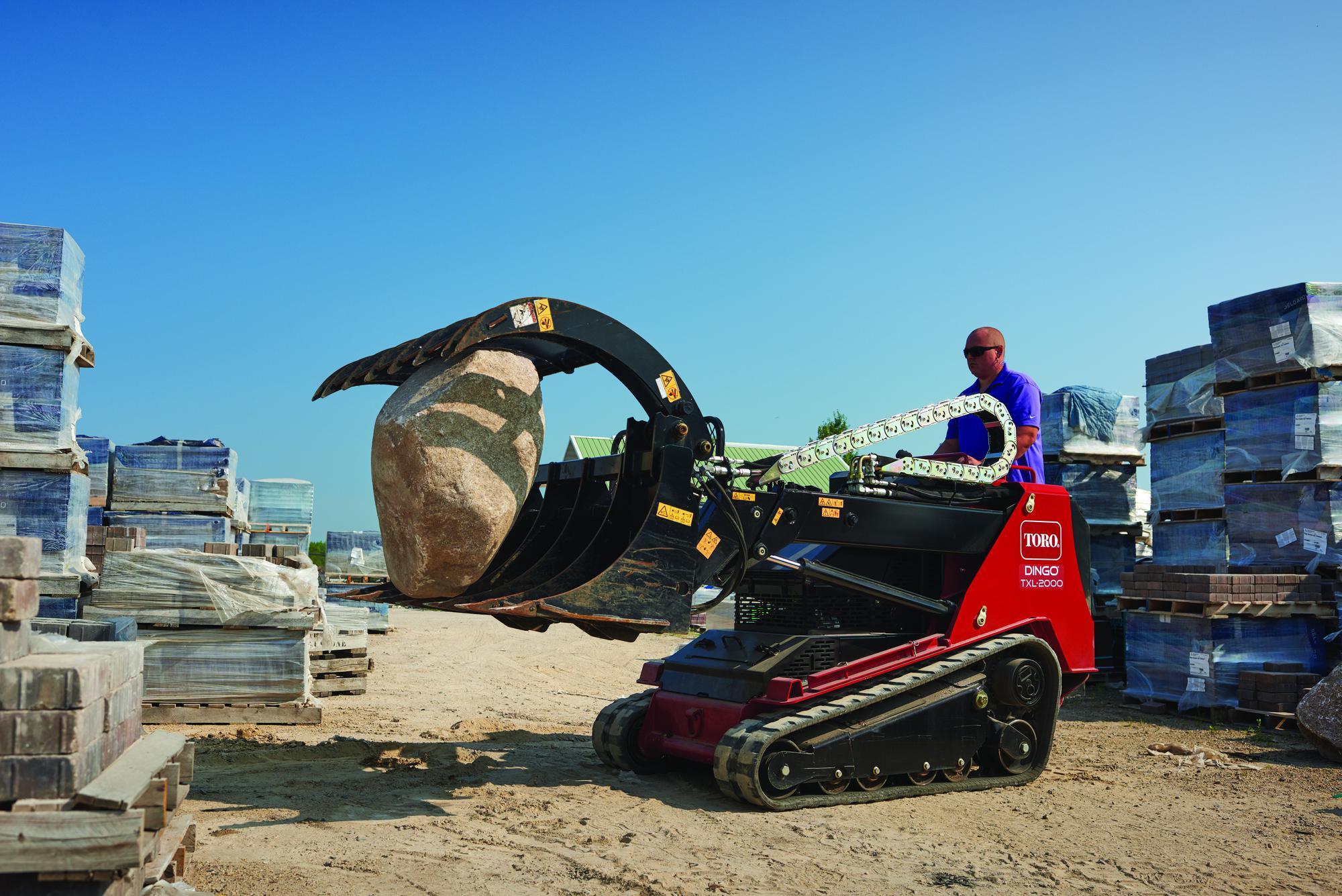 Dingo® TXL 2000 Non-Telescoping