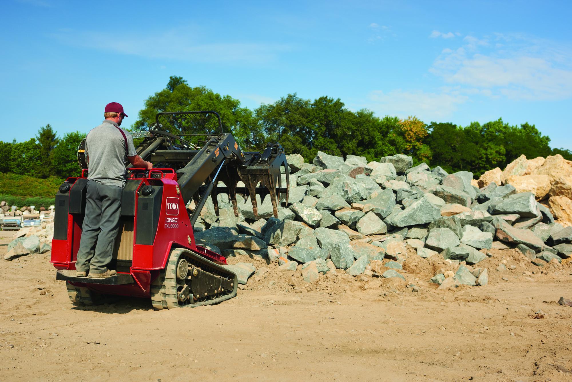 Dingo® TXL 2000 Telescoping