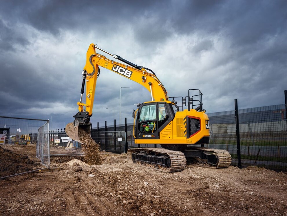 2026 JCB 245XR